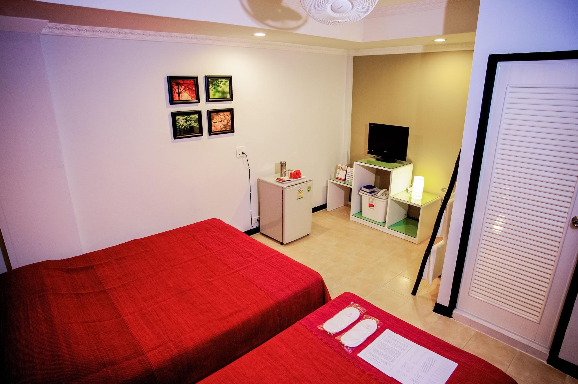 בנגקוק Prince House מראה חיצוני תמונה